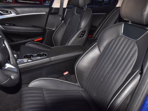 Used 2023 Genesis G70 3.3T image 31