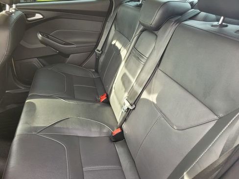 Used 2015 Ford Focus SE w/ Equipment Group 201A image 13