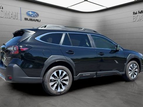 Used 2025 Subaru Outback Limited AWD/4WD image 5