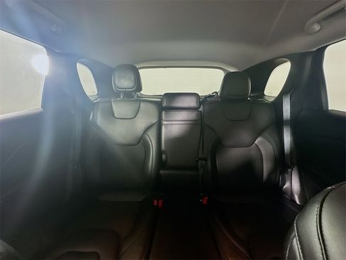 Used 2019 Jeep Cherokee Latitude Plus image 13