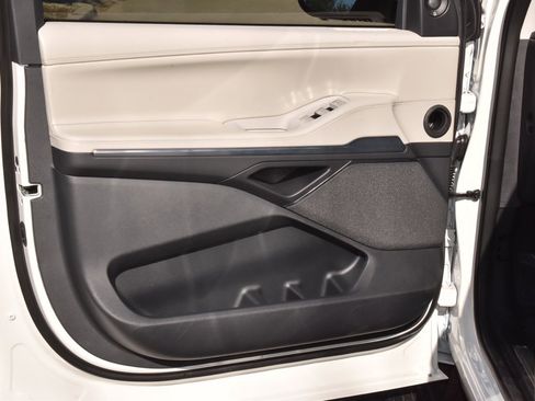 New 2025 Lincoln Navigator L Reserve image 39