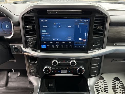 Used 2025 Ford F150 Lariat w/ FX4 Off-Road Package AWD/4WD image 20