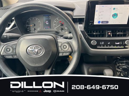 Used 2025 Toyota Corolla LE FWD image 14