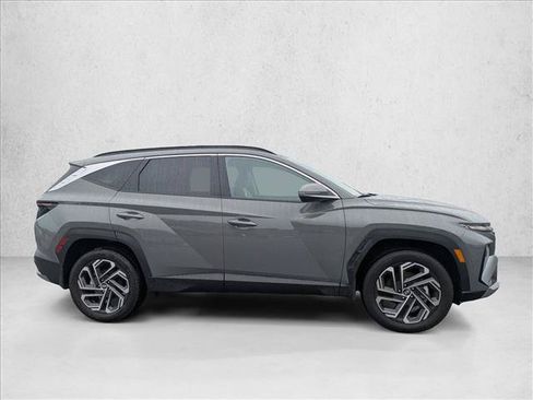 Used 2026 Hyundai Tucson Limited AWD/4WD image 4