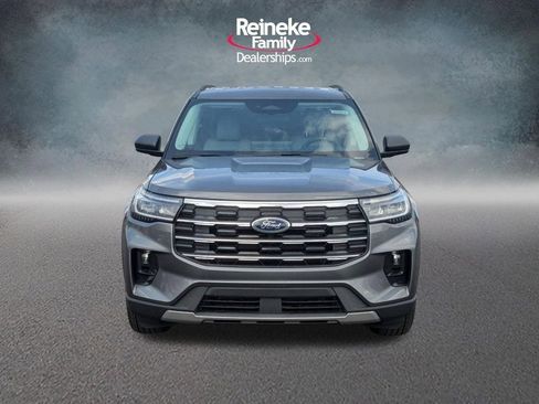 New 2026 Ford Explorer Active w/ Active Comfort Package image 2