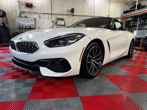 Used 2020 BMW Z4 sDrive30i w/ Convenience Package image 3