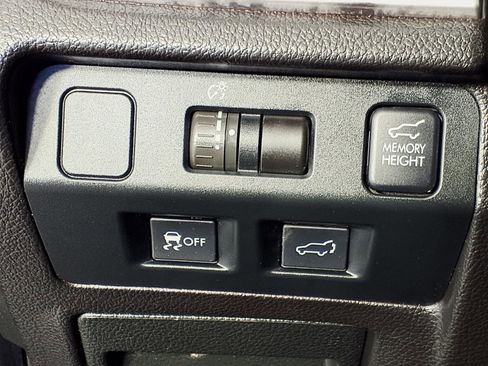 Used 2014 Subaru Forester 2.5i Limited w/ Popular Package #2 image 25