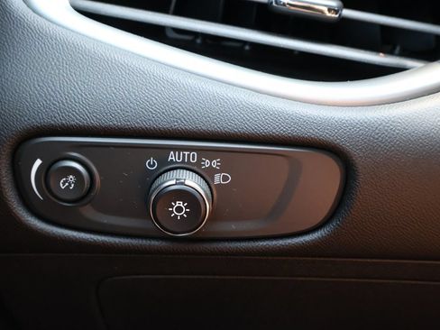 Used 2023 Chevrolet Malibu LT FWD image 34