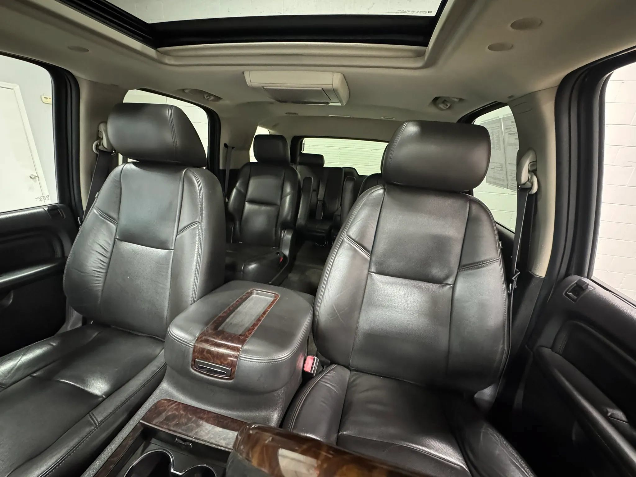 Used 2013 GMC Yukon Denali AWD/4WD image 15