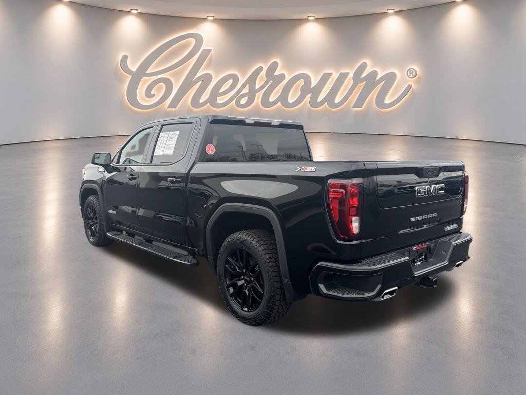 Used 2021 GMC Sierra 1500 Elevation w/ LPO, Elevation Black Package AWD/4WD image 3