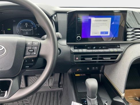 New 2026 Toyota Camry LE FWD image 17