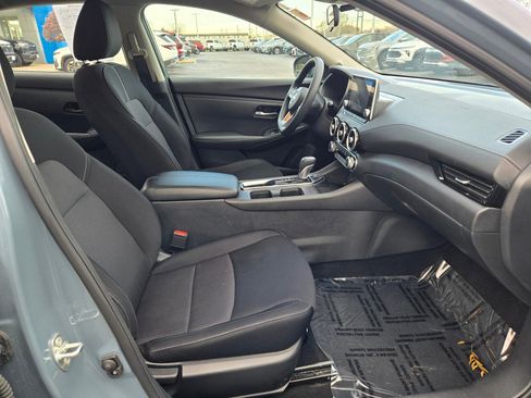 Used 2024 Nissan Sentra SV image 6