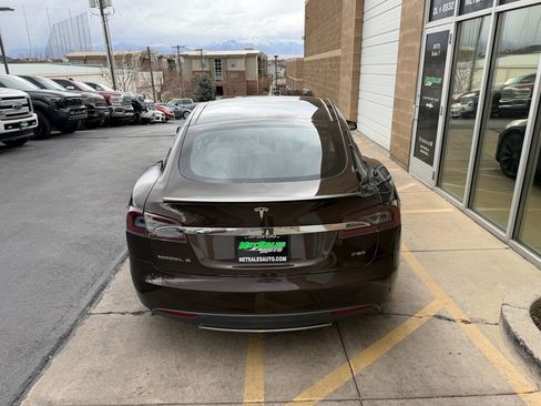 Used 2013 Tesla Model S Performance image 4