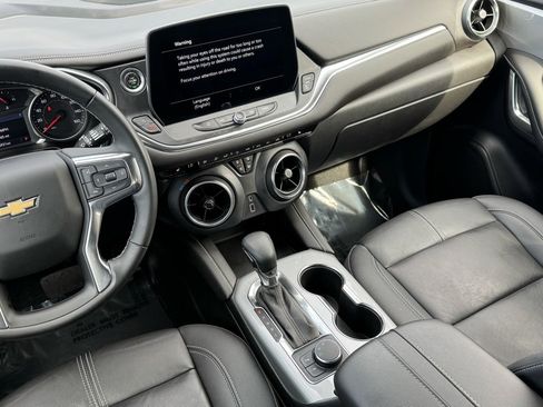 Used 2023 Chevrolet Blazer LT image 28