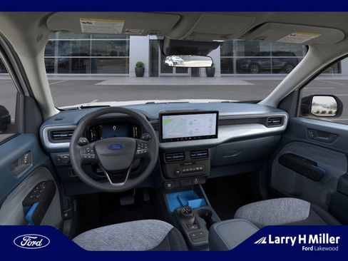 New 2025 Ford Maverick XLT w/ XLT Luxury Package image 9