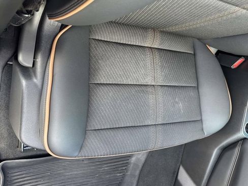 Used 2024 GMC Canyon AT4 image 17