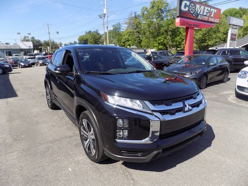 Used 2020 Mitsubishi Outlander Sport SE AWD/4WD image 1