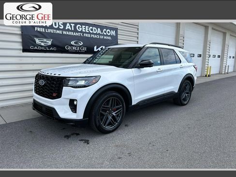 Used 2025 Ford Explorer ST AWD/4WD image 1