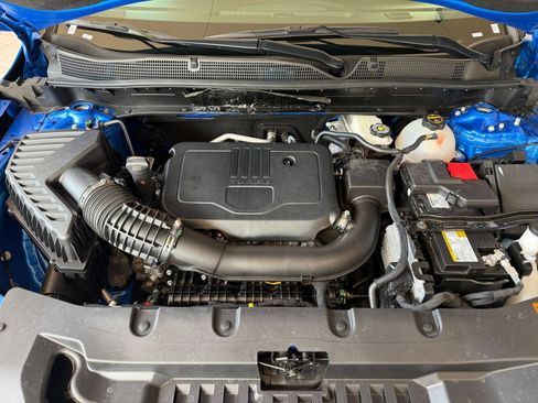 Used 2025 Chevrolet Blazer LT FWD image 27