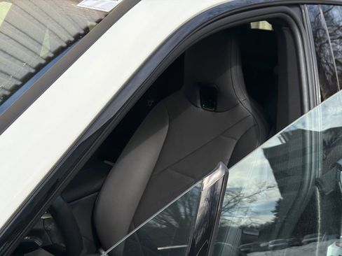 Used 2024 BMW iX xDrive50 w/ Premium Package image 17