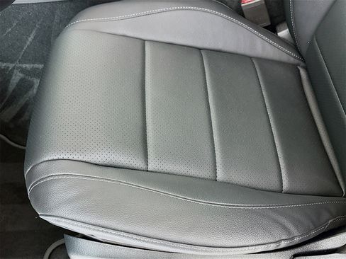 Certified 2025 Mercedes-Benz GLE 350 4MATIC image 21