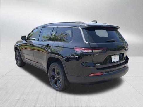 New 2026 Jeep Grand Wagoneer Limited AWD/4WD image 7