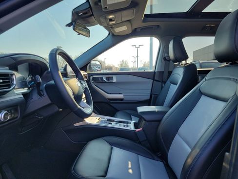 Certified 2023 Ford Explorer XLT w/ Equipment Group 202A image 16