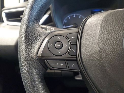 Used 2023 Toyota Corolla LE image 21