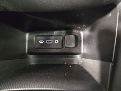 Used 2019 Chevrolet Equinox LT image 27