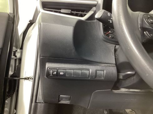 Used 2022 Toyota Corolla SE FWD image 12