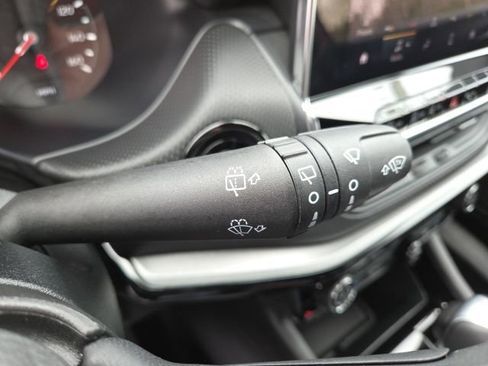 Used 2025 Jeep Compass Trailhawk image 56