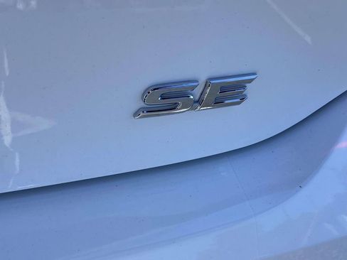 New 2026 Toyota Camry SE FWD image 11