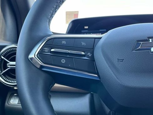 Certified 2026 Chevrolet Equinox ACTIV w/ Convenience Package III FWD image 32