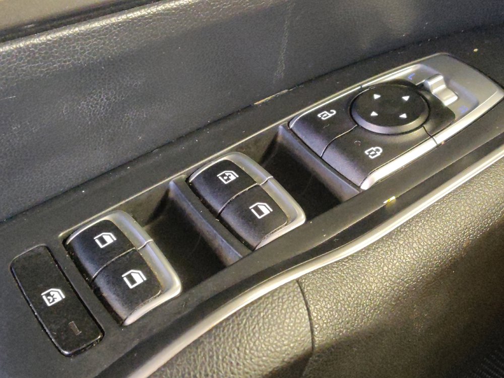 Used 2021 Kia Sorento LX FWD image 27