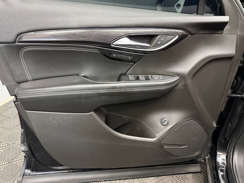 Used 2023 Buick Envision Essence w/ Sport Touring Package FWD image 35