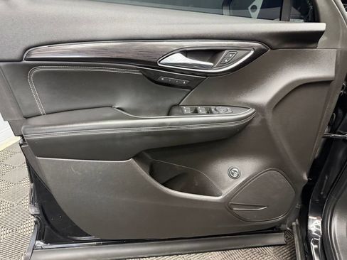Used 2023 Buick Envision Essence w/ Sport Touring Package FWD image 35