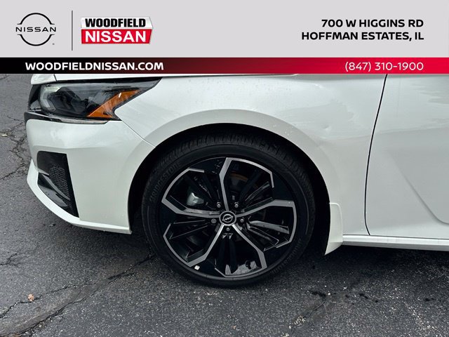 Certified 2025 Nissan Altima 2.5 SR AWD/4WD image 7