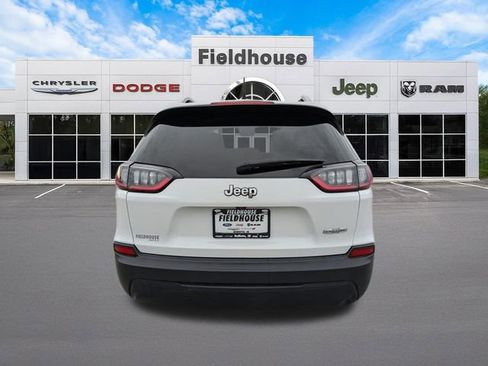 Used 2019 Jeep Cherokee Latitude w/ Popular Appearance Group FWD image 16
