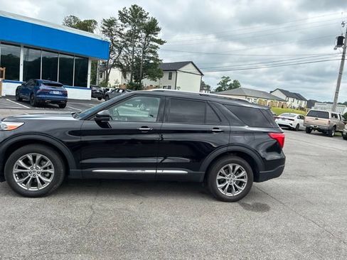 Used 2023 Ford Explorer Limited w/ Equipment Group 301A AWD/4WD image 44