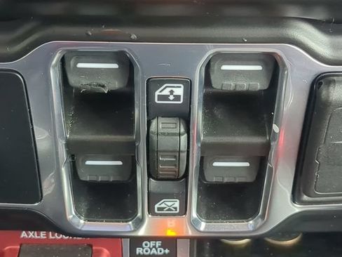 Used 2022 Jeep Gladiator Mojave w/ LED Lighting Group AWD/4WD image 27