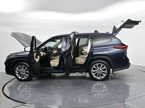 Used 2020 Toyota Highlander Limited image 78
