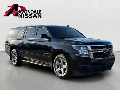 Used 2018 Chevrolet Suburban LS w/ All-Season Package RWD image 8