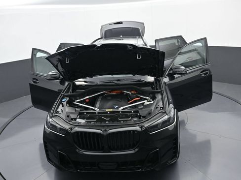 New 2026 BMW X5 xDrive50e w/ M Sport Package AWD/4WD image 38