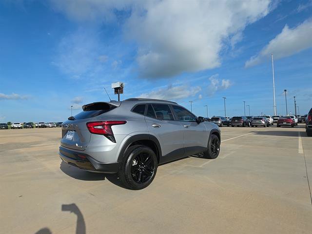 Used 2025 Chevrolet Trax ACTIV w/ Driver Confidence Package FWD image 4
