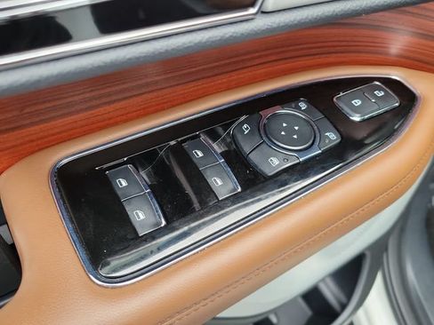 Used 2024 Lincoln Navigator Reserve AWD/4WD image 11