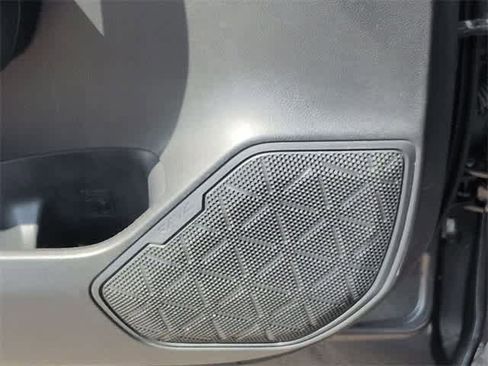 Used 2022 Toyota RAV4 LE image 30