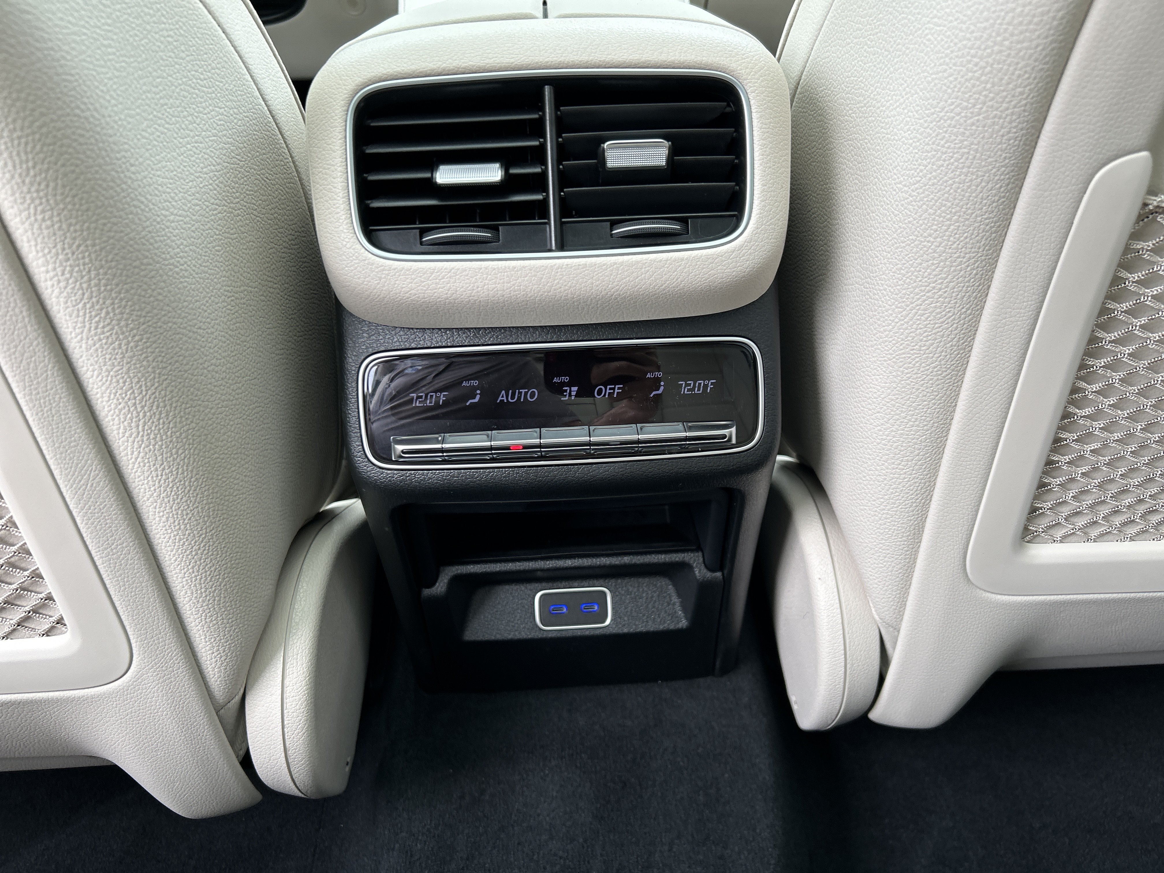 New 2026 Mercedes-Benz GLS 450 4MATIC image 39