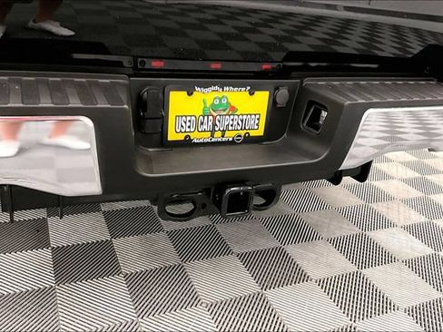 Used 2023 Ford F350 XLT AWD/4WD image 9