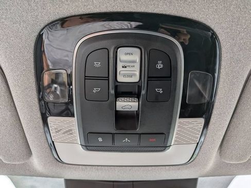 Used 2022 Hyundai Palisade Limited AWD/4WD image 13
