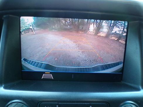 Used 2021 Chevrolet Colorado LT w/ Fleet Safety Package image 20